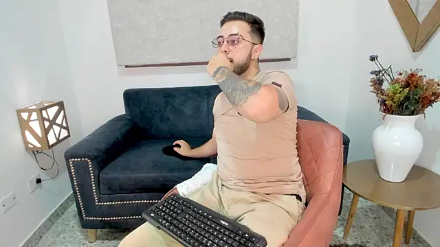 ethan grace online show from February 12, 2026, 7:42 pm