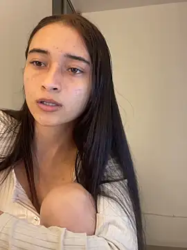 Snapshot of candy_deluxe chatting on February 19, 2026, 1:45 am candy deluxe online show from February 19, 2026, 1:45 am