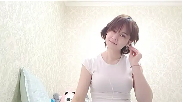 Snapshot of TrueViva chatting on February 15, 2026, 10:25 am TrueViva online show from February 15, 2026, 10:25 am