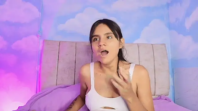 Aliclark online show from April 18, 2026, 6:56 pm