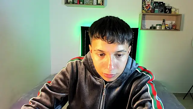 Snapshot of Jhony_rayder chatting on February 13, 2026, 12:06 am Jhony rayder online show from February 13, 2026, 12:06 am