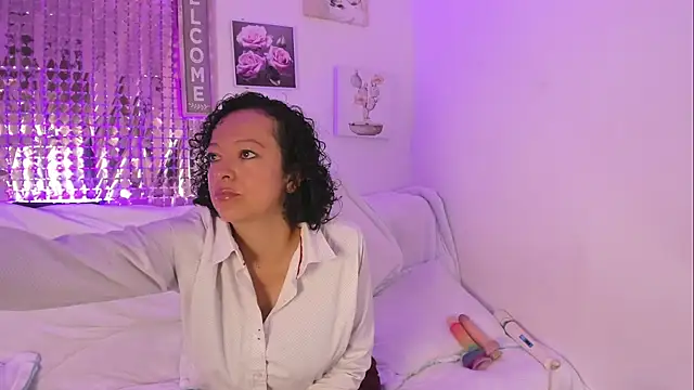 Snapshot of AdeleNasty chatting on February 28, 2026, 3:46 pm AdeleNasty online show from February 28, 2026, 3:46 pm