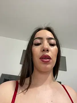 I amSis online show from April 5, 2026, 6:05 pm