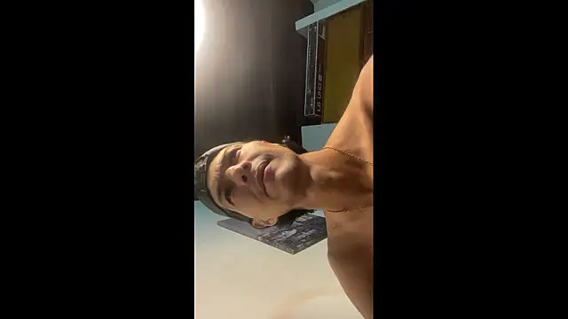 Snapshot of Exxcorpio chatting on February 13, 2026, 5:53 pm Exxcorpio online show from February 13, 2026, 5:53 pm