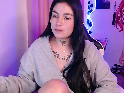 JanineRae online show from February 16, 2026, 7:43 pm