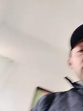 Hachi28 online show from March 4, 2026, 2:34 pm