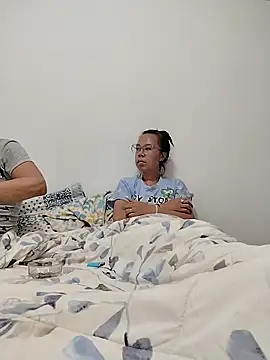 Snapshot of Erickandsam chatting on March 2, 2026, 10:38 pm Erickandsam online show from March 2, 2026, 10:38 pm