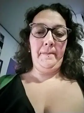  Saraqueen online show from February 19, 2026, 3:57 am