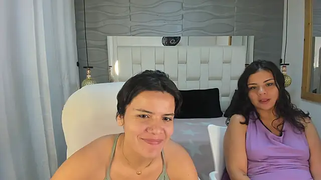 Veyra sereny online show from March 4, 2026, 10:49 pm