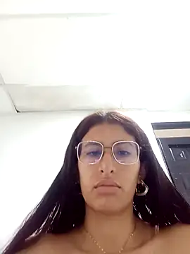 Esperanza  hot online show from February 24, 2026, 3:21 pm