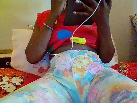 Lunateddy online show from February 25, 2026, 7:34 pm