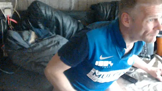 Snapshot of BISLETJE1980 chatting on February 15, 2026, 11:52 am BISLETJE1980 online show from February 15, 2026, 11:52 am