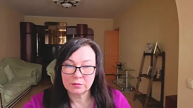 Tori Twirl online show from February 12, 2026, 10:10 am