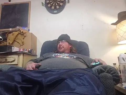 Snapshot of Mtrcycleryder chatting on March 7, 2026, 6:05 pm Mtrcycleryder online show from March 7, 2026, 6:05 pm