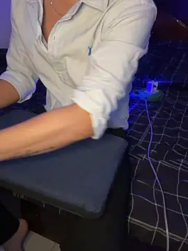 traidep3chan online show from March 9, 2026, 1:26 pm