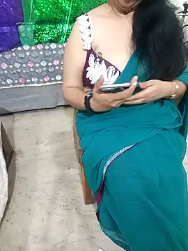 Snapshot of Hot_Sonniyaa chatting on February 14, 2026, 8:22 am Hot Sonniyaa online show from February 14, 2026, 8:22 am