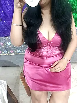 Snapshot of Hot_Sonniyaa chatting on February 15, 2026, 2:52 am Hot Sonniyaa online show from February 15, 2026, 2:52 am