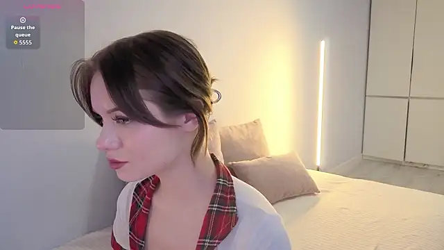 SirenBeatrice online show from March 16, 2026, 11:03 am