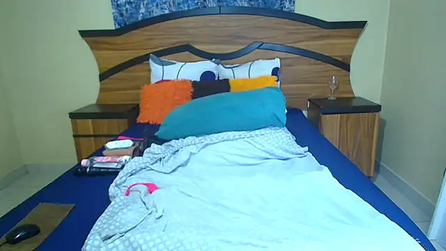 Queenxxxjesy online show from March 19, 2026, 1:20 am