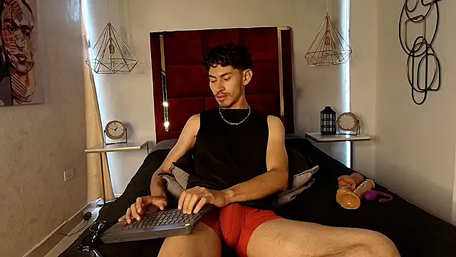 skinny jean  online show from April 6, 2026, 8:32 pm