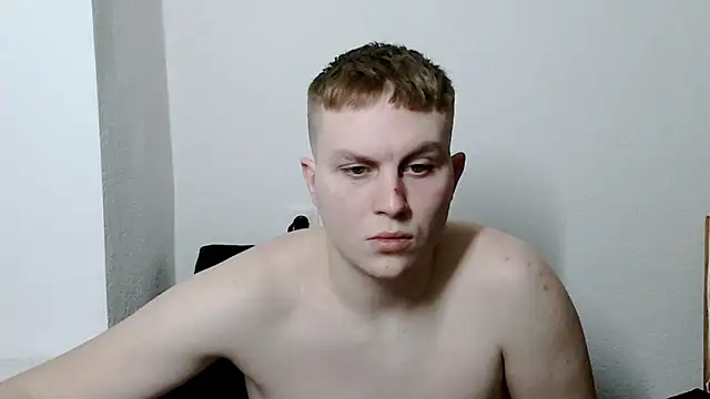 Snapshot of MrHeat_ chatting on February 28, 2026, 7:48 pm MrHeat online show from February 28, 2026, 7:48 pm