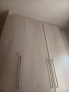 Leroyhotess online show from February 18, 2026, 1:29 pm