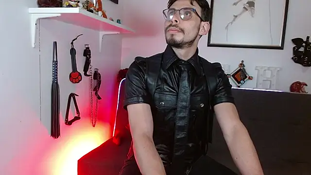 Thom sam  online show from March 9, 2026, 11:42 pm