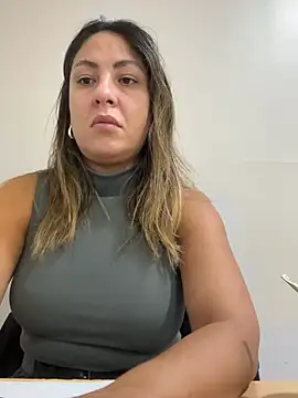 leona-david online show from April 14, 2026, 12:22 pm
