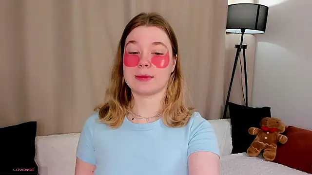 MaraaSwan online show from April 18, 2026, 2:04 am