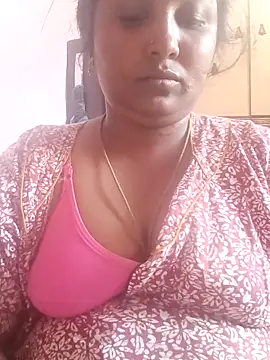 tamilkaviya431 online show from March 2, 2026, 11:39 am