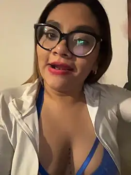 Snapshot of ludmila_x chatting on February 15, 2026, 5:48 am ludmila x online show from February 15, 2026, 5:48 am