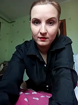 SusanGold9211 online show from March 24, 2026, 10:09 am