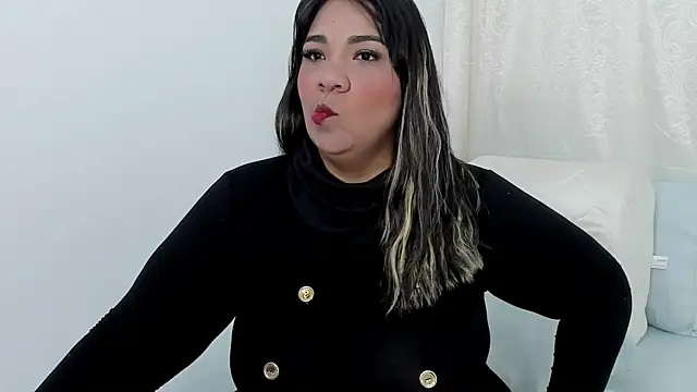 Cinnamon Skin01 online show from March 13, 2026, 10:11 am