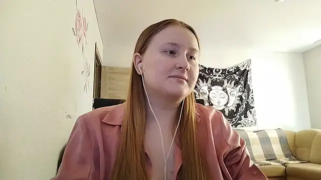 AnikaLipps online show from March 28, 2026, 12:05 pm