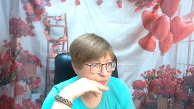 Snapshot of RadaChudna chatting on May 21, 2026, 5:03 am RadaChudna online show from May 21, 2026, 5:03 am