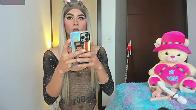 alisoondrean  online show from February 20, 2026, 12:38 pm