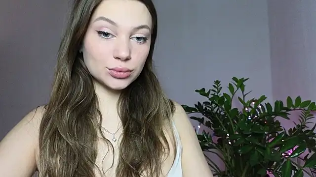 golden Flora online show from March 18, 2026, 3:37 pm