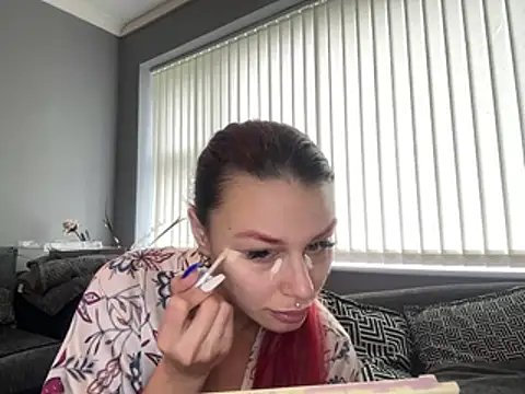 FoxyValentine online show from May 16, 2026, 10:58 am