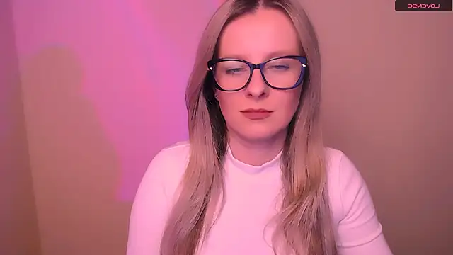 Snapshot of AnnePeach chatting on March 1, 2026, 6:10 pm AnnePeach online show from March 1, 2026, 6:10 pm