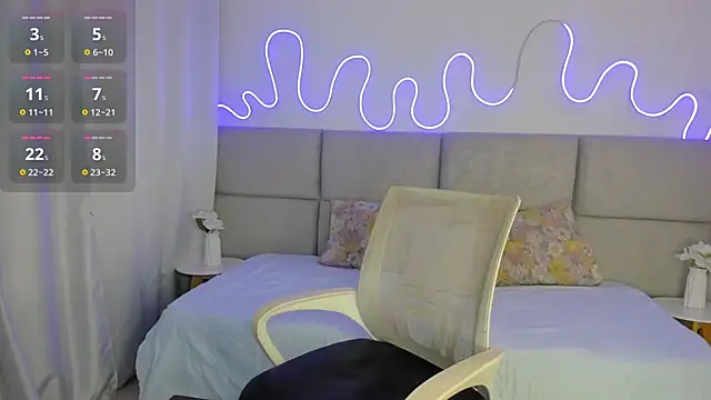 Snapshot of Freya_Lamir chatting on February 27, 2026, 2:11 am Freya Lamir online show from February 27, 2026, 2:11 am