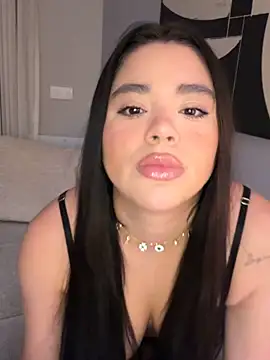 lanaprado online show from April 5, 2026, 12:41 am