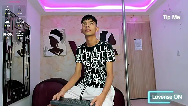 Snapshot of KITTY_BOSH chatting on March 2, 2026, 1:29 pm KITTY BOSH online show from March 2, 2026, 1:29 pm