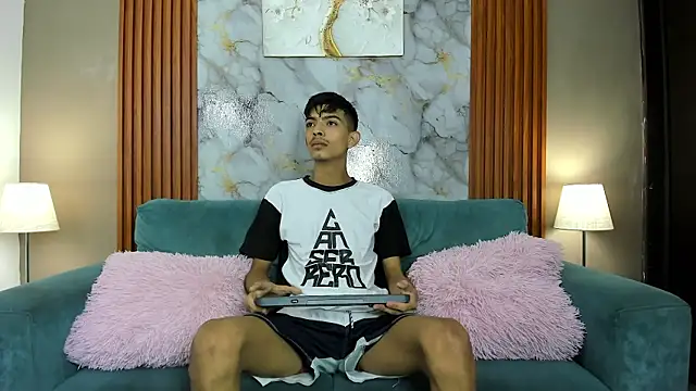 Snapshot of KITTY_BOSH chatting on March 28, 2026, 9:09 am KITTY BOSH online show from March 28, 2026, 9:09 am