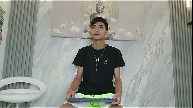 Snapshot of KITTY_BOSH chatting on April 13, 2026, 1:16 pm KITTY BOSH online show from April 13, 2026, 1:16 pm