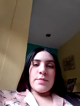 Rosellaa online show from May 27, 2026, 8:17 pm