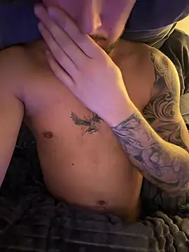 Snapshot of derallerechte001 chatting on February 15, 2026, 9:30 am derallerechte001 online show from February 15, 2026, 9:30 am