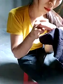 Thobaby112 online show from April 17, 2026, 9:45 am