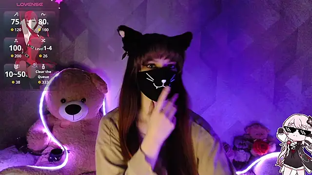 llonaMask online show from April 7, 2026, 7:47 pm