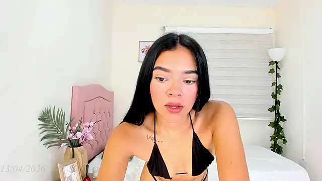 Dafne Maroto online show from April 14, 2026, 12:44 pm