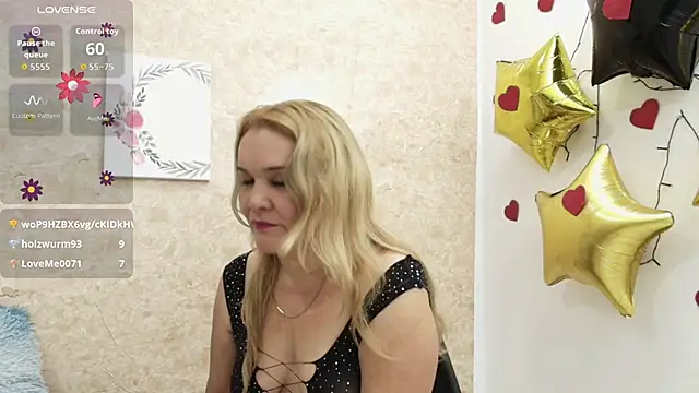 charlotte milf30 online show from February 19, 2026, 8:27 pm